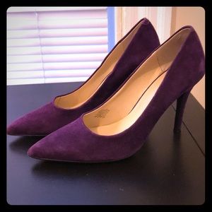 4” Nine West purple suede pointed toe pumps